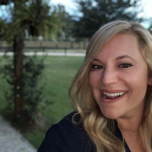 Meet your Posher, Eileen